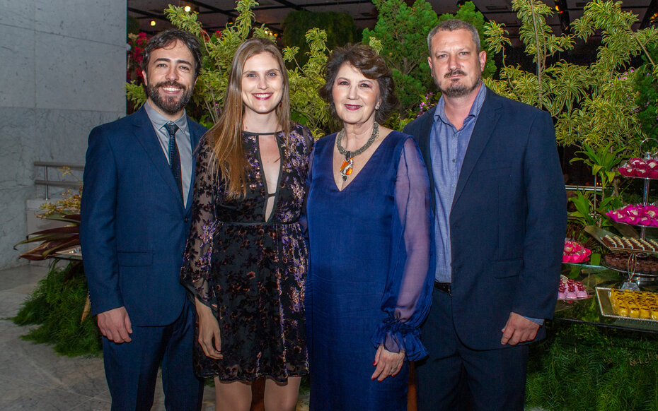 Davi Schwanke, Bárbara Wagner Gallo, Nelma Wagner Gallo e Marcus Wagner Gallo (Foto: Evandro Leal/especial)