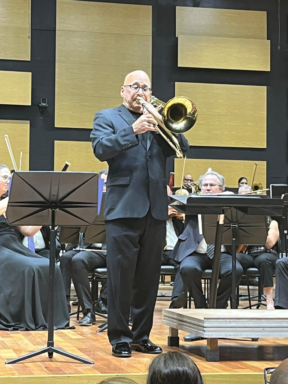 O trombonista americano Joseph Alessi encerrou a sua performance com a composição de Ravel (Foto: Paulo Gasparotto/Especial)