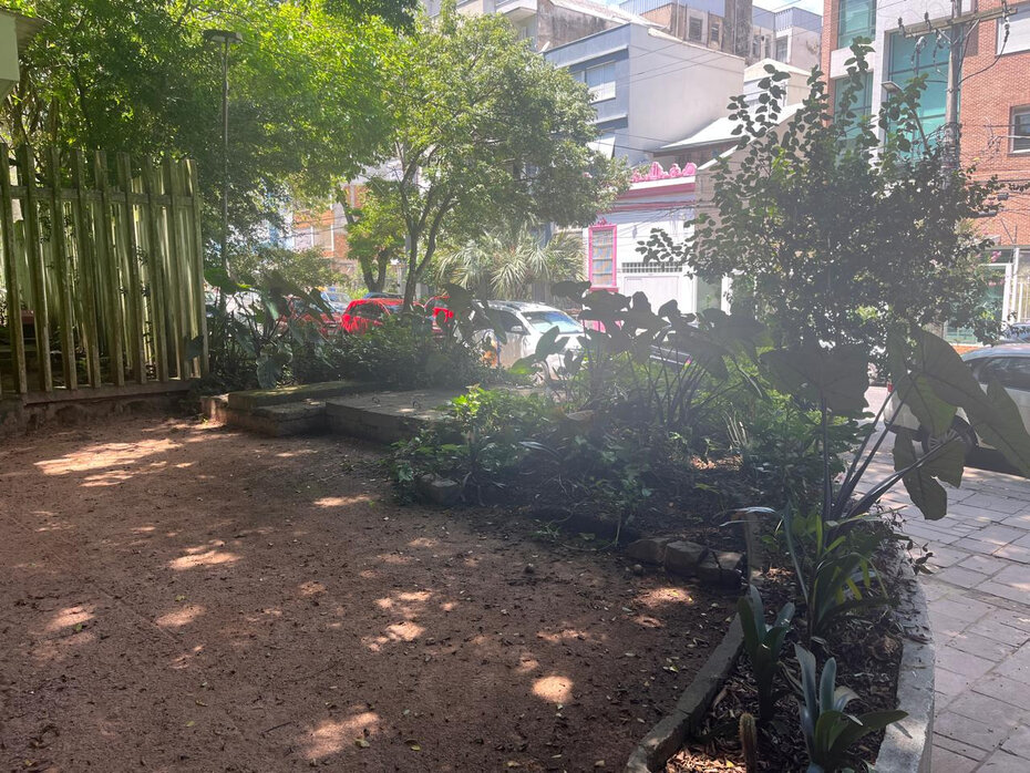 Recanto para cadeirantes é uma iniciativa inclusiva da praça (Foto: Paulo Gasparotto/Especial)