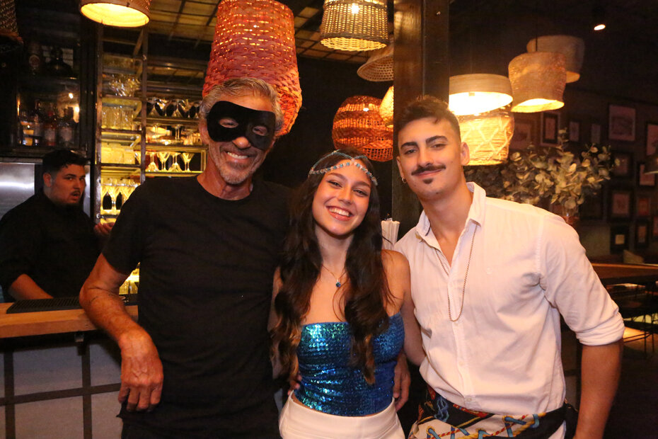 Biba Alvares, Maria Luiza Lac Alvares e Vicente Diniz (Foto: Notre Design/Divulgação)  