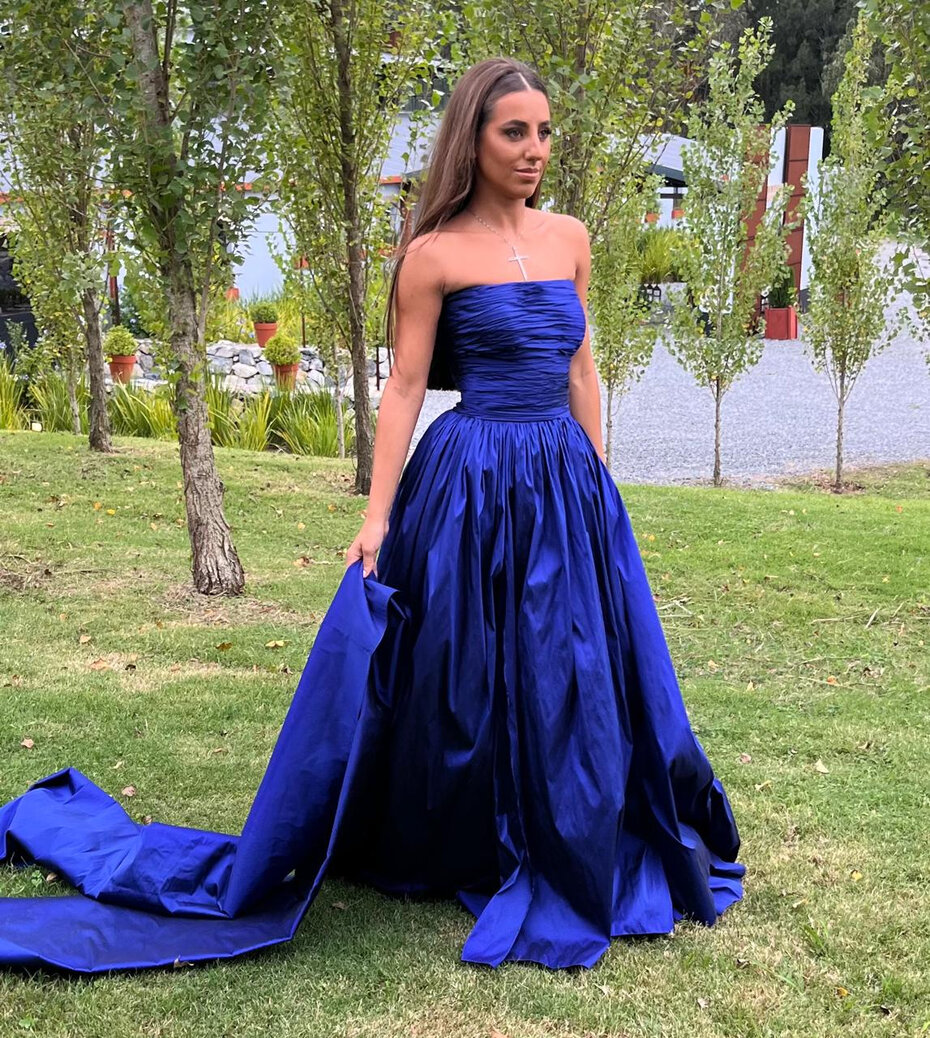 Anne Penz usou charmoso modelo assinado por Felipe Veiga Lima (Foto: Divulgação)