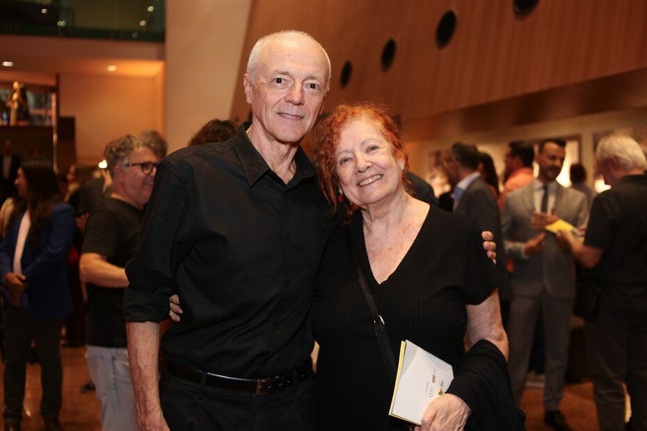 Gilberto Perin com a coreógrafa Eva Schul (Foto: Lenara Petenuzzo/Divulgação)