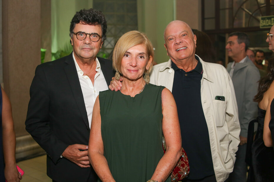 Beto e Bebel Callage com Vanius Hoewell (Foto: Lenara Petenuzzo/Divulgação)