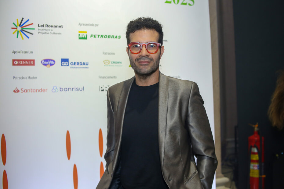 O fotógrafo Nathan Carvalho na noite cultural (Foto: Lenara Petenuzzo/Divulgação)
