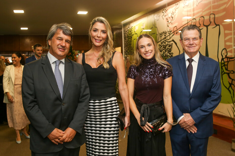 Flávio Obino, Luísa Jotz, Ana Paula Gaiesky e Luís Carlos Bohn (Foto: Lenara Petenuzzo/Divulgação)