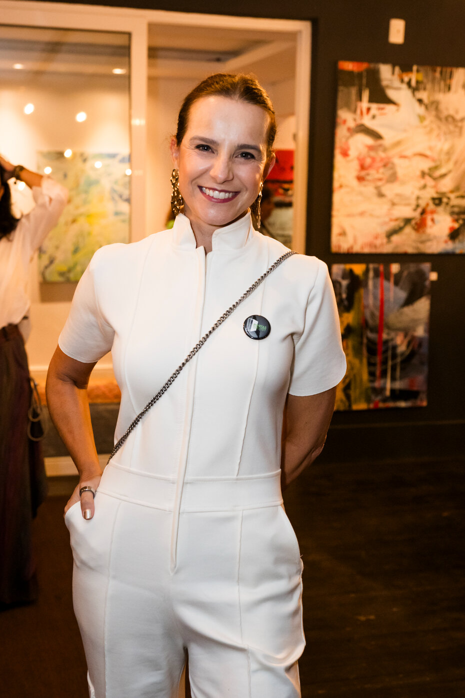 Fernanda Carvalho Garcia na abertura da exposição na AZ Galeria (Foto: Andréa Graiz/Divulgação)