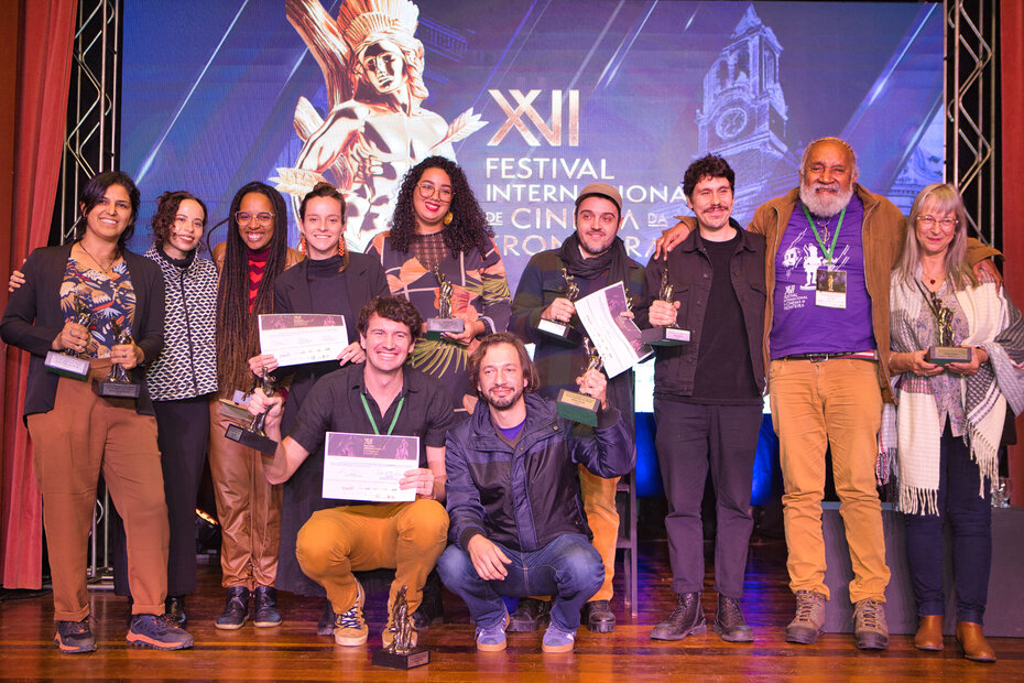 Os vencedores do 16º Festival da Fronteira, em Bagé (Foto: Anderson Coka/Divulgação)