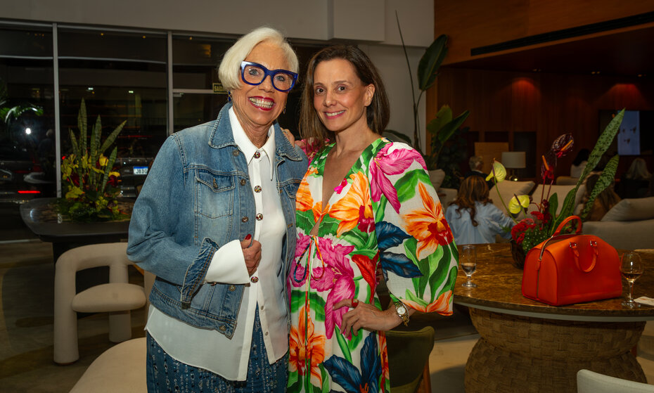 Karin Moraes e Fabíola Rohde Lopes acompanharam o speech do artista (Foto: Evandro Leal/Divulgação)