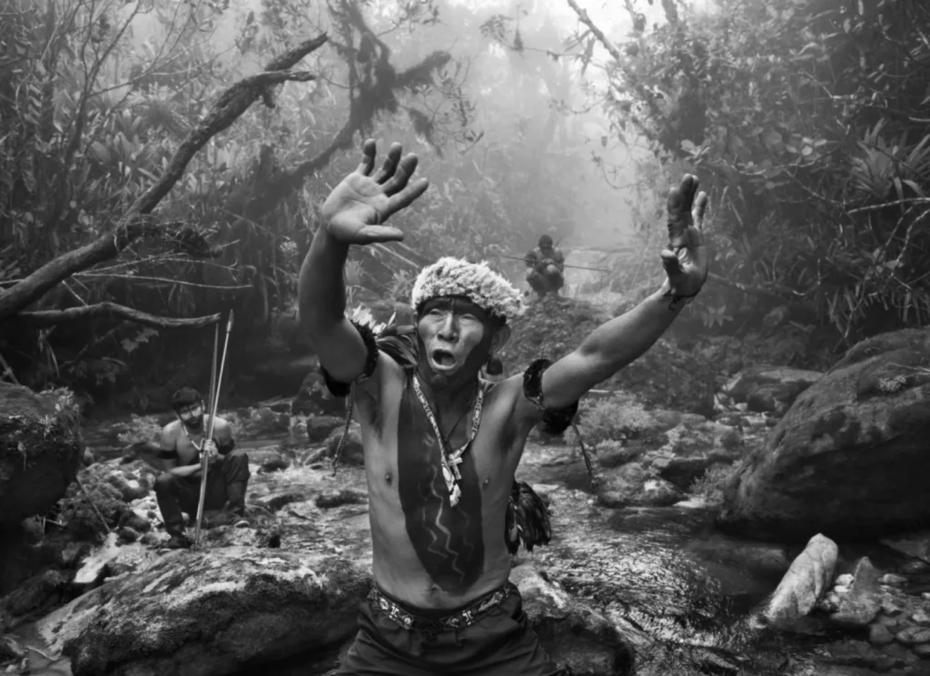 O olhar sensível do fotógrafo brasileiro o tornou um ícone mundial (Foto: Sebastião Salgado/Divulgação)