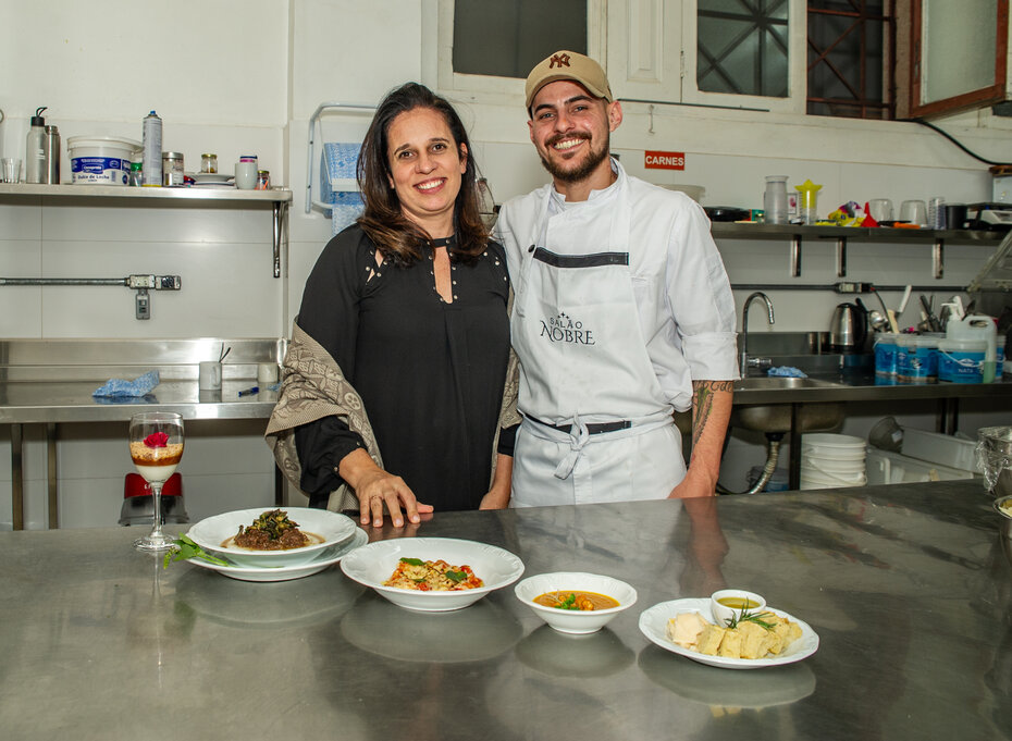 Letícia Huff com o chef Matheus Monteiro (Foto: Evandro Leal/Divulgação)