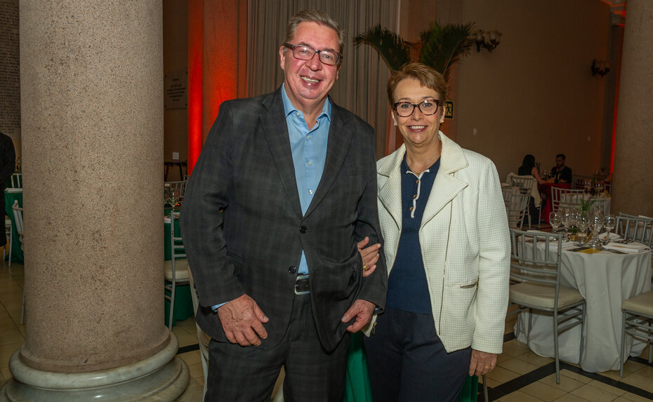 Simone Lange e Rogério Beidacki, um dos gestores do espaço (Foto: Evandro Leal/Divulgação)