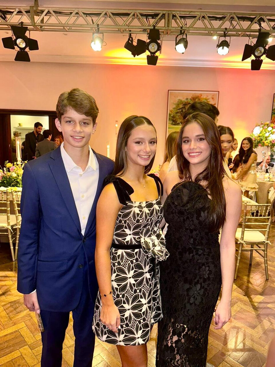 A nova geração no Country Club: Ricardo, Helena e Bárbara Gemelli Fernandes (Foto: Divulgação)