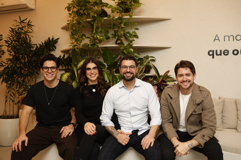 Carlos Eduardo, Tatiana e Felipe Pedroso e Renan Radici na  CiaDoSono (Foto: Bernardo Giesel/Divulgação)