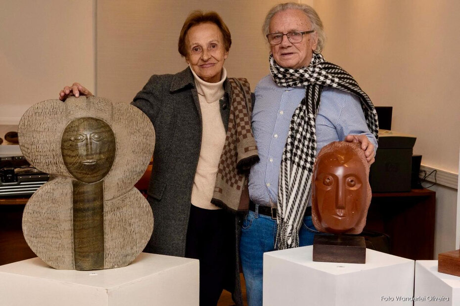 Shirley e João Bez Batti na abertura da exposição Reflexos da Existência (Foto: Divulgação)