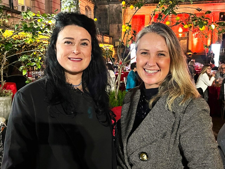 Tati Feldens e Suriàn Dupont no jantar francês no Café da Catedral (Foto: Paulo Gasparotto/Especial)