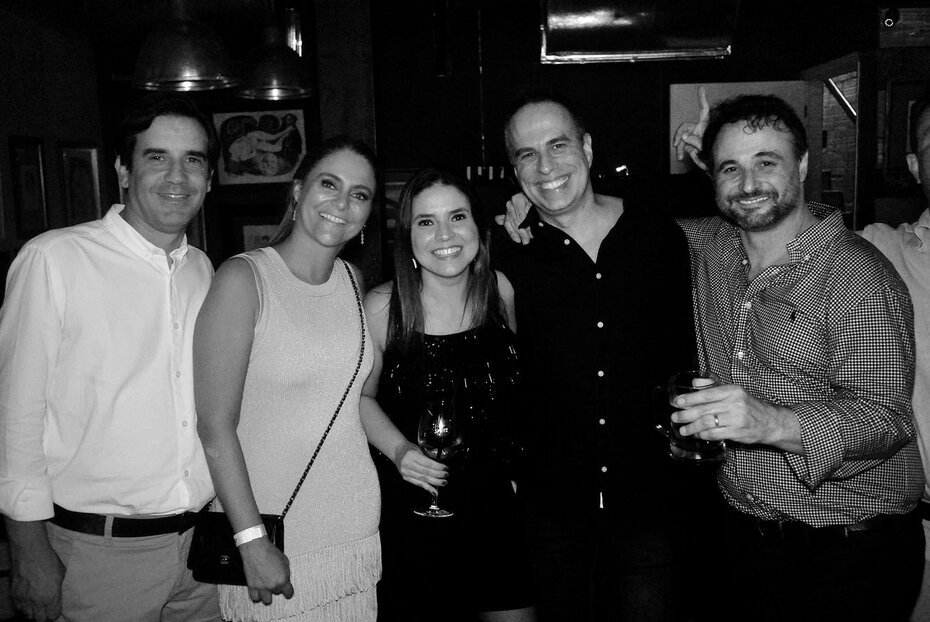 Tiago Barata, Ana Julia Barata, Lívia Mena Barreto, Francisco Tiago Stockinger e Ricardo Teixeira (Foto: Duda Alvares/Divulgação)