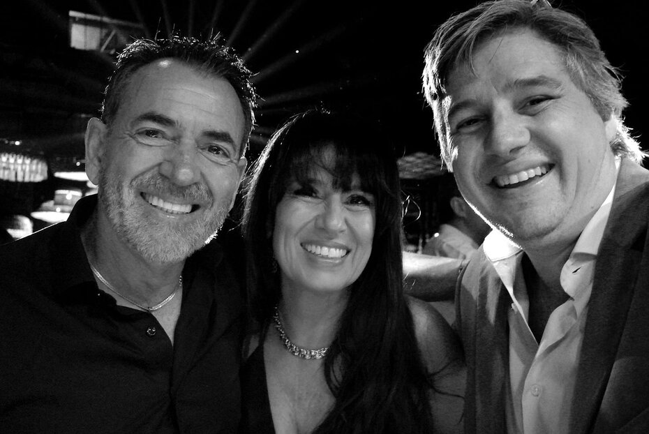 Alexandre e Daniela Prudente com Duda Alvares (Foto: Duda Alvares/Divulgação)