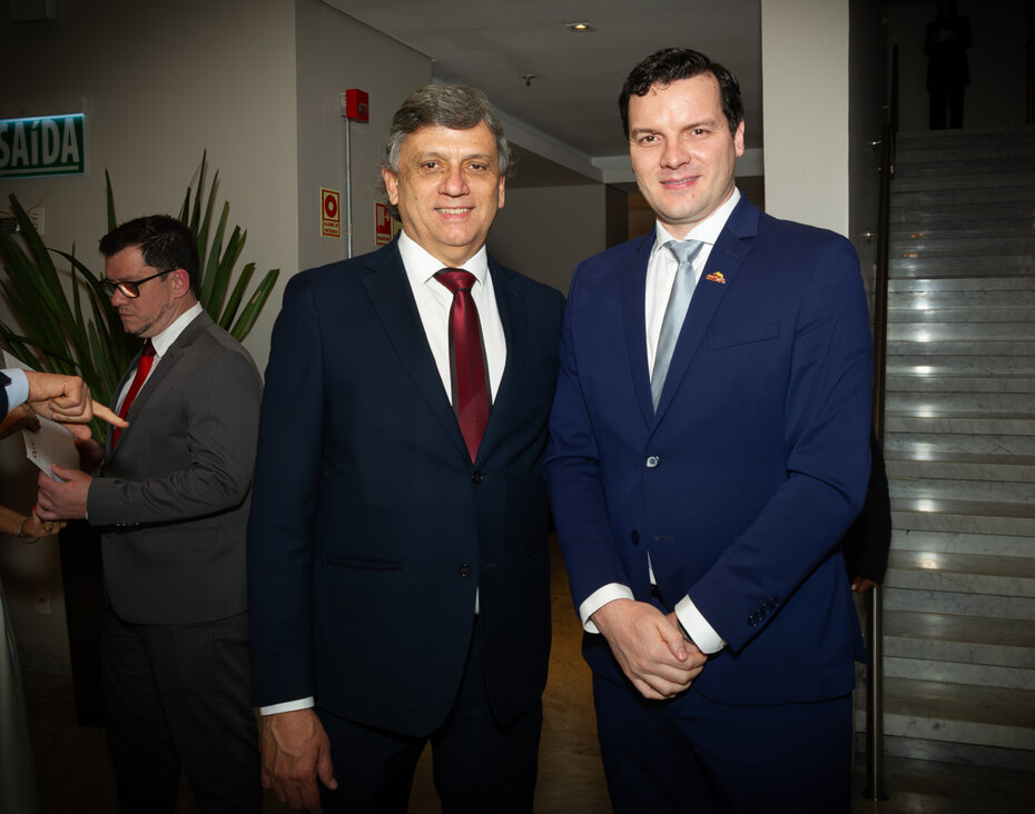 Antônio Cesa Longo será sucedido por Lindomar Peruzzo na presidência da Associação Gaúcha de Supermercados (Foto: Evandro Leal/Divulgação)
