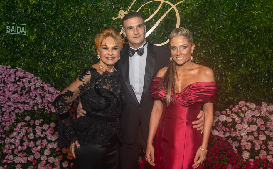 Arminda Lopes, Gustavo Lopes e Ana Paula Aquim Lopes (Foto: Evandro Leal/Divulgação)