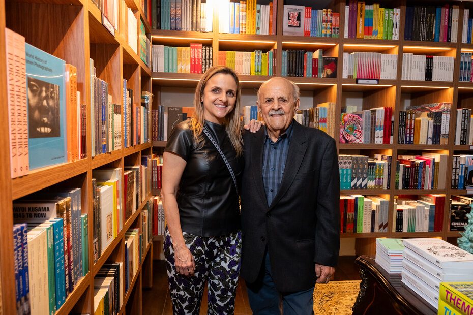 A arquiteta Ana Paula Freitas, responsável pelo projeto, com seu pai Paulo Freitas (Foto: Andréa Graiz/Divulgação)