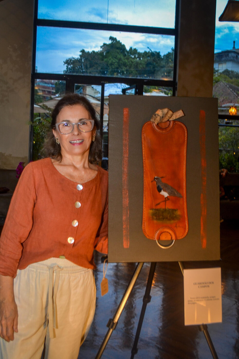 A artista plástica e designer Andréa Gregory expôs seus trabalhos no Asiana (Foto: Divulgação)