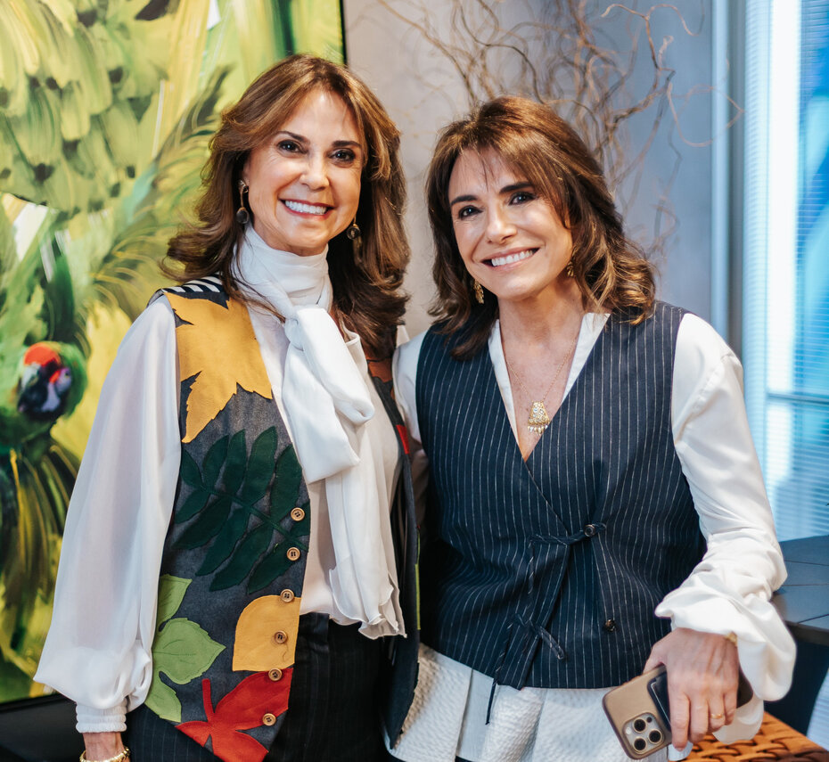 Gabriela Brasil com a anfitriã Cristina Leal (Foto: Franco Corrêa/Divulgação)
