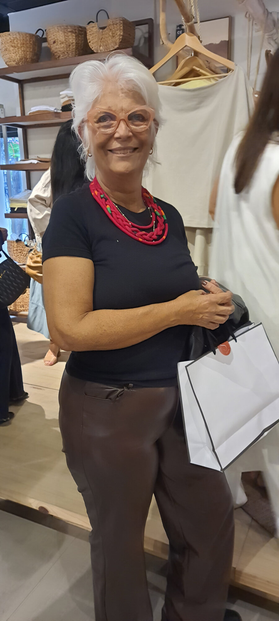 Evelise Zimmer Neves conferiu os lançamentos (Foto: Divulgação)