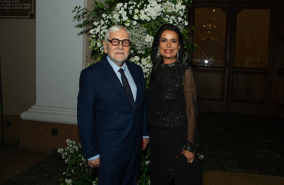 Fernando Ernesto Corrêa e Silvana Porto Corrêa, completando o traje com belas joias (Foto: Evandro Leal/Divulgação)