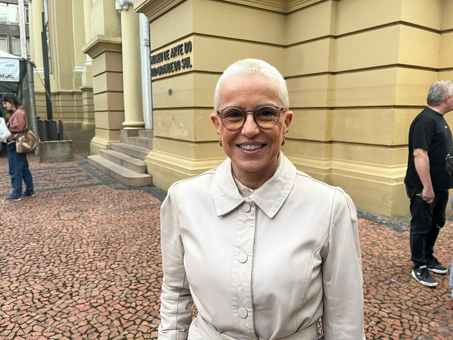 Beatriz Araujo, coordenadora do Banrisul Cultural na Praça da Alfândega (Foto: Paulo Gasparotto/Especial)