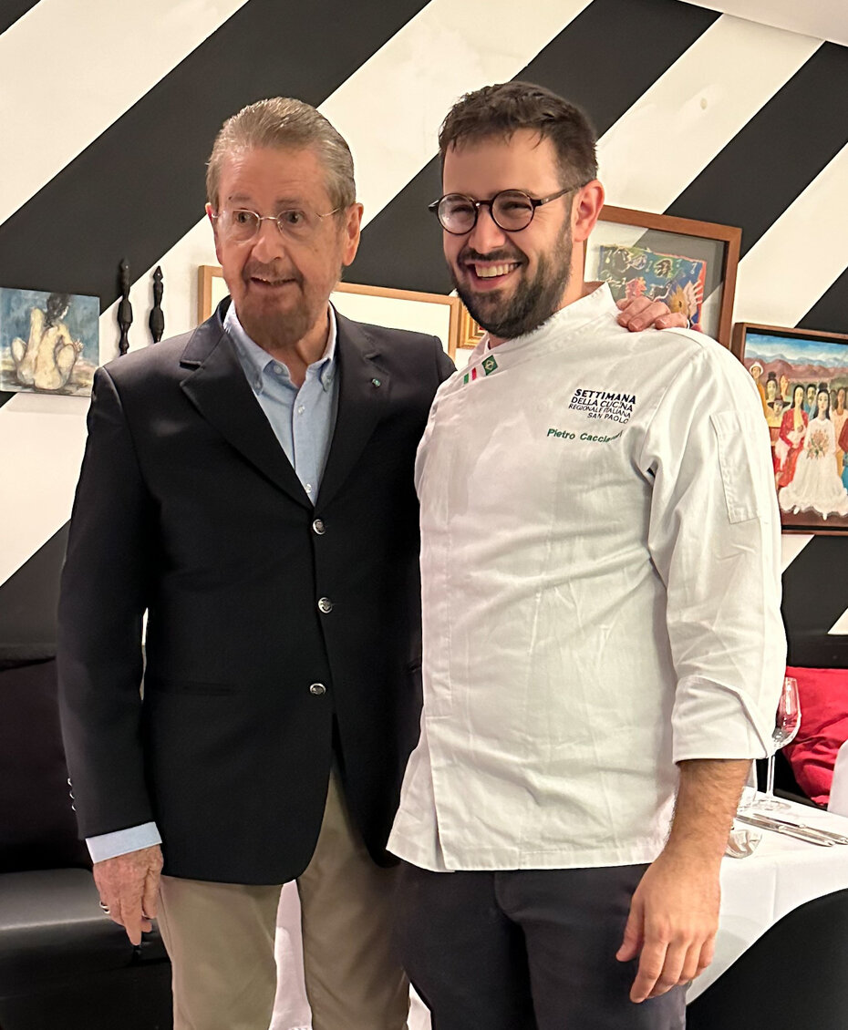 Carlo Alberto Bicchieri com o chef Pietro Cacciatori (Foto: Rafael Moreira/Divulgação)
