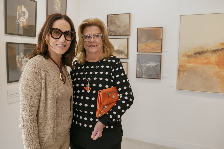 Ursula Costa e Moema Kunzler na Gravura Galeria de Arte (Foto: Lisa Roos/Divulgação)