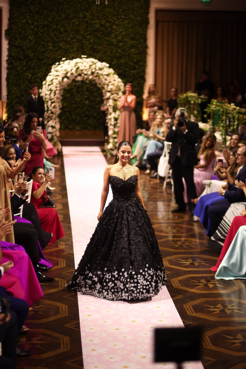 Valentina Giulian Bianchini na passarela (Foto: Guilherme Flores/Divulgação)