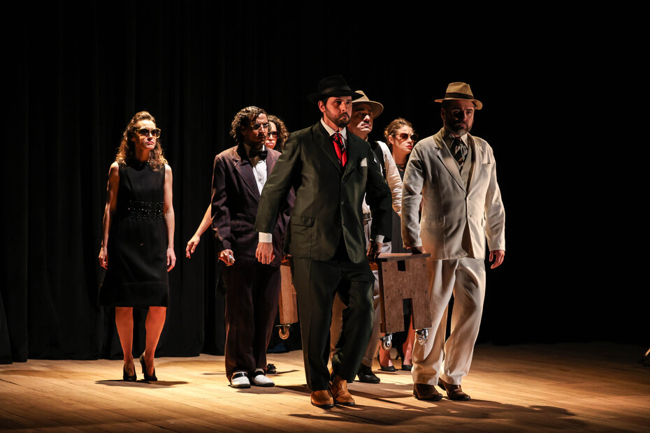 : A peça em homenagem a Erico Verissimo tem apresentação no Teatro Oficina Olga Reverbel (Foto: Ronald Mendes/Divulgação)