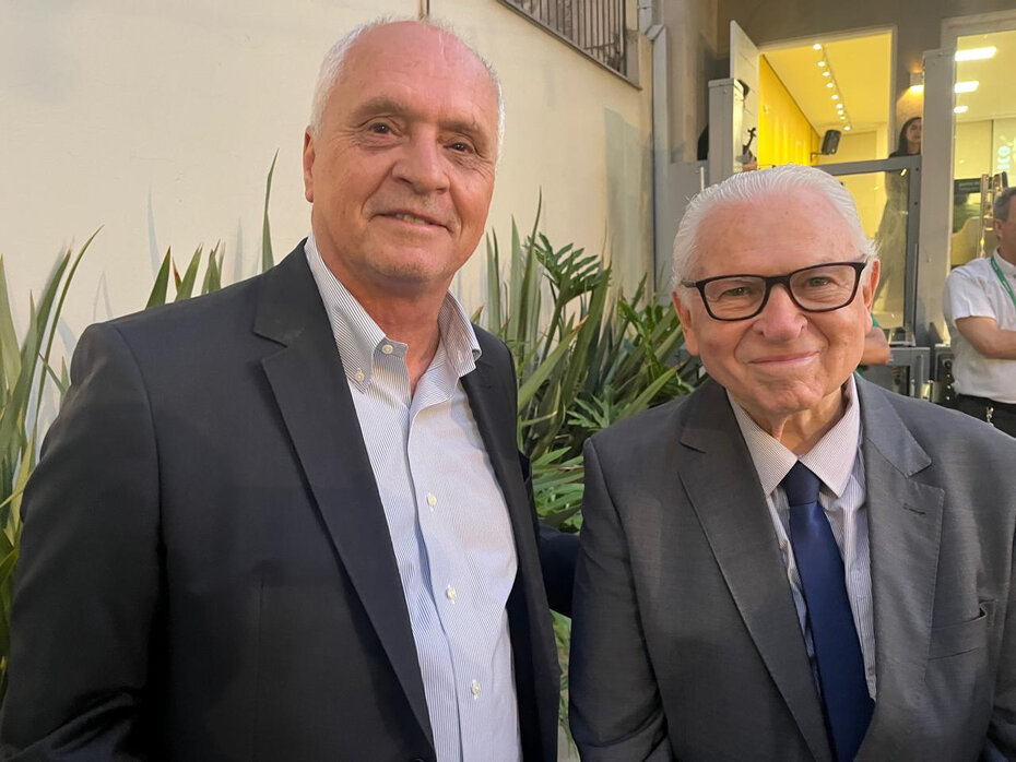 Marcelo Medeiros e Armando Burd na abertura da exposição (Foto: Paulo Gasparotto/Especial)