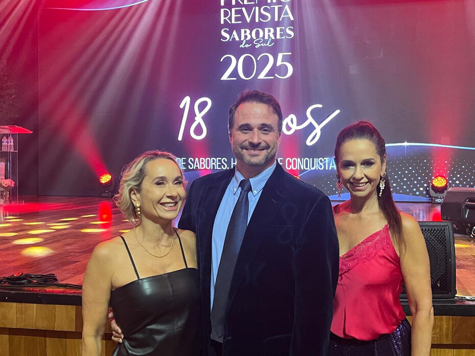 Sofia Refinetti Teixeira, Ricardo Teixeira e Maria Refinetti: noite de prêmio para o Encouraçado Butikin (Foto: Paulo Gasparotto/Especial)