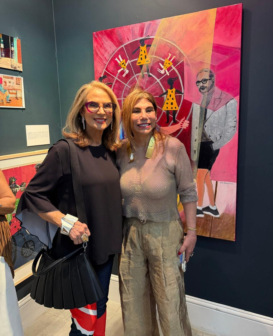 Gloria Corbertta e Itamara Stockinger no concorrido vernissage (Foto: Wanderlei Oliveira/Divulgação)