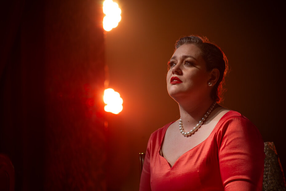 Yasmini Vargaz dá vida à pitoresca personagem porto-alegrense (Foto: Divulgação)