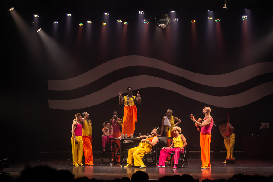 Em cena: Lincoln Pereira, Daniel Colin e Dammiel Brocker (Foto: Adriana Marchiori/Divulgação)