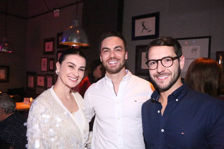 Razera, Rafael Selonk e Antônio Menezes participaram dos festejos (Foto: Notre Design/Divulgação)