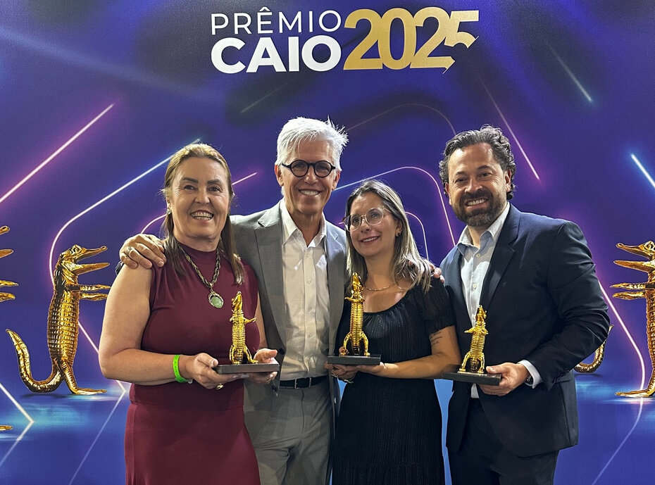 Marinês Rabaiolli, Nelson Ramalho, Poliana Venker e Adelar Kleinert na premiação em São Paulo (Foto: Lisiara Simon/Divulgação)
