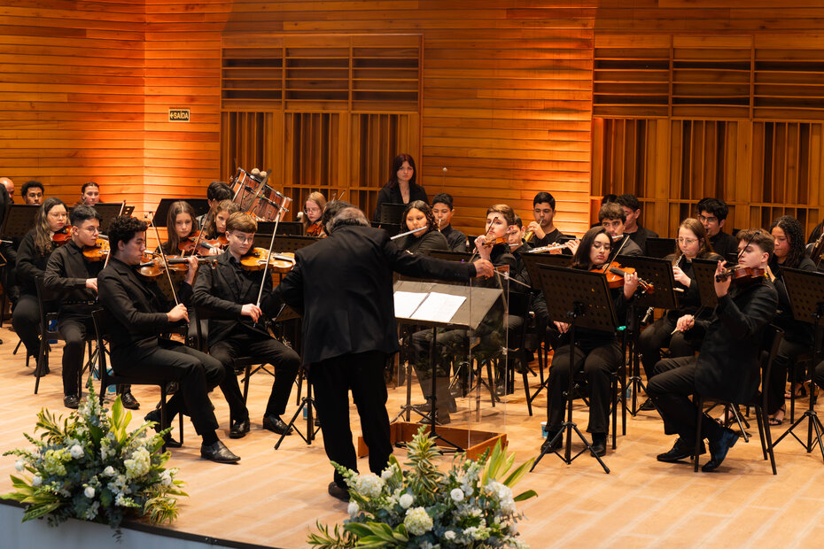 Jovens músicos se apresentam com repertório eclético (Foto: Azzo Estúdio/Divulgação)