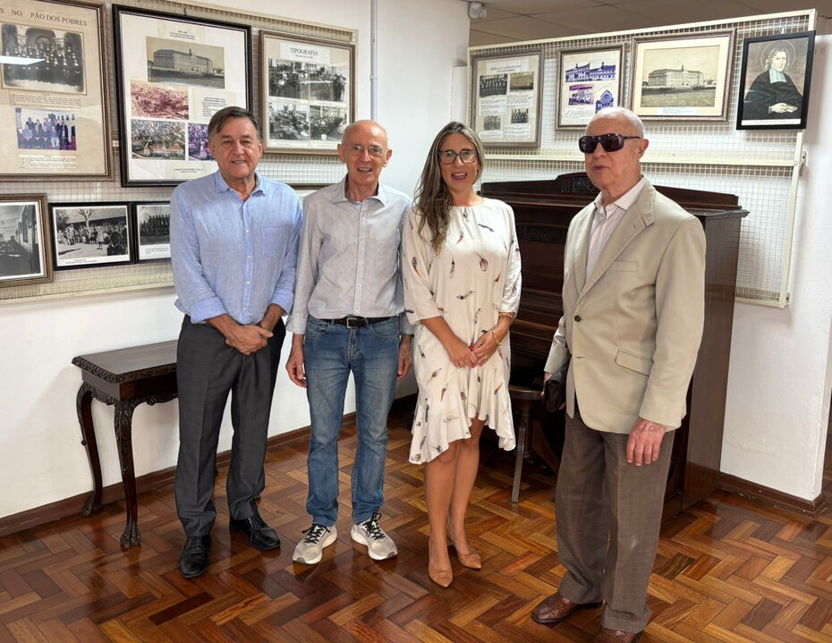 Juntamente com Helio Zorzi, fui recebido por Jos&eacute; Ant&ocirc;nio Marcolan e Lisiane Botelho na Funda&ccedil;&atilde;o O P&atilde;o dos Pobres de Santo Ant&ocirc;nio (Foto: Divulga&ccedil;&atilde;o)