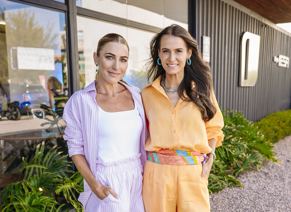 B&aacute;rbara Russowsky e Julia Jardim Tellechea Nahas no lan&ccedil;amento em Atl&acirc;ntida (Foto: Marco Federhen/Divulga&ccedil;&atilde;o)