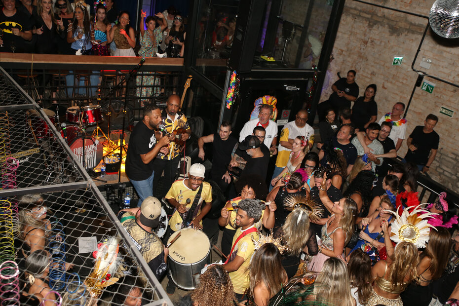 O gran finale da noite foi com a apresentação da Império da Zona Norte (Foto: Tania Andersen/Divulgação)