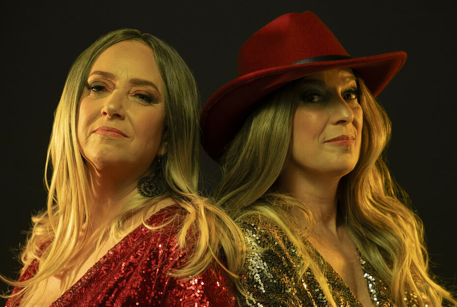 As cantoras e atrizes Marisa Rotenberg e Kiti Santos interpretam as irm&atilde;s Rayssa & Rayanne (Foto: Tom Peres/Divulga&ccedil;&atilde;o)