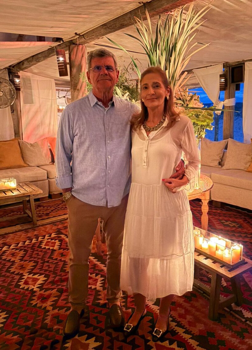 Paulo Krause e Sandra Saibro Krause: comemora&ccedil;&atilde;o no Parador La Huella, em Jose Ign&aacute;cio (Foto: Divulga&ccedil;&atilde;o)