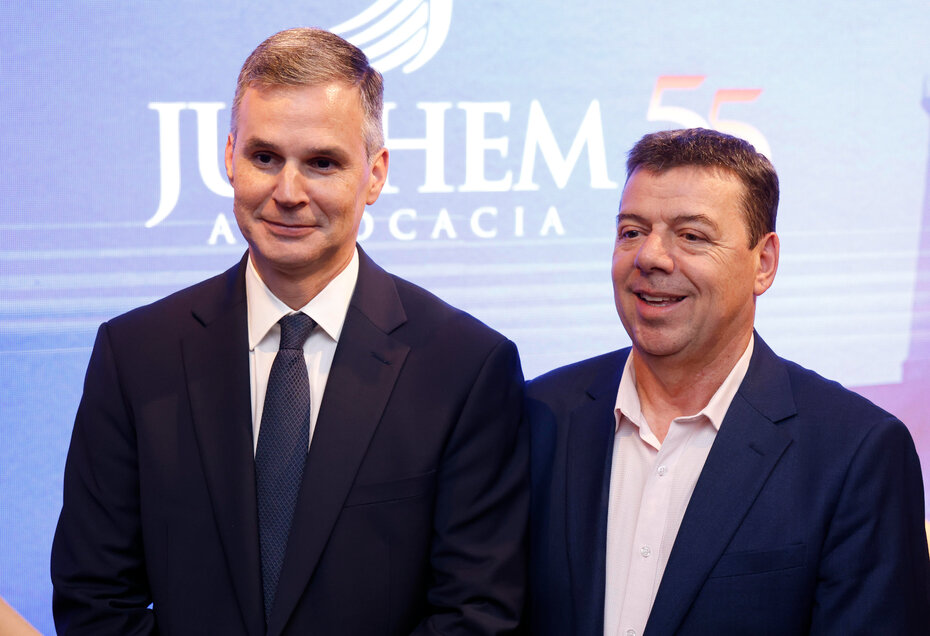 Gustavo Juchem e Jos&eacute; Roberto Goulart: evento no Instituto Ling (Foto: Jo&atilde;o Mattos/Divulga&ccedil;&atilde;o)
