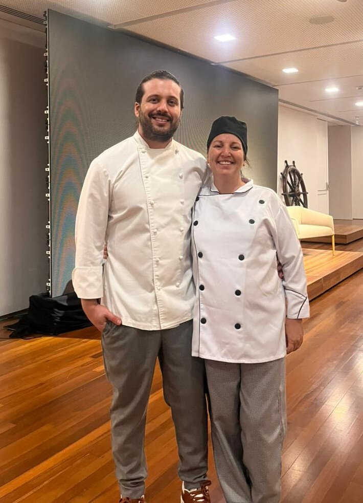 Roberth Greco e a m&atilde;e Paula Greco, ambos bem-sucedidos na arte da culin&aacute;ria, assinaram o elogiado card&aacute;pio (Foto: Divulga&ccedil;&atilde;o)
