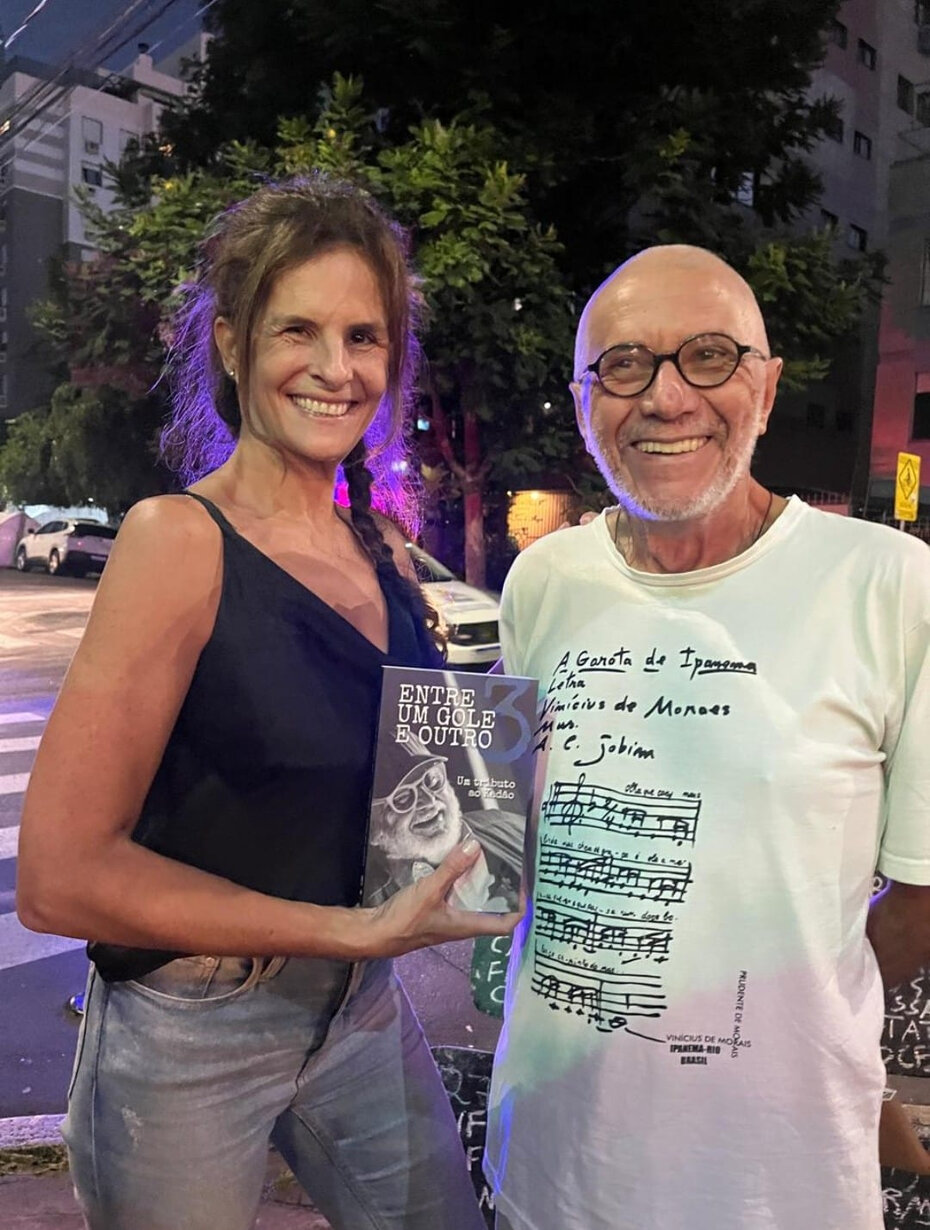 A publisher Mariana Bertolucci e o rep&oacute;rter Carlos Wagner (Foto: Divulga&ccedil;&atilde;o)