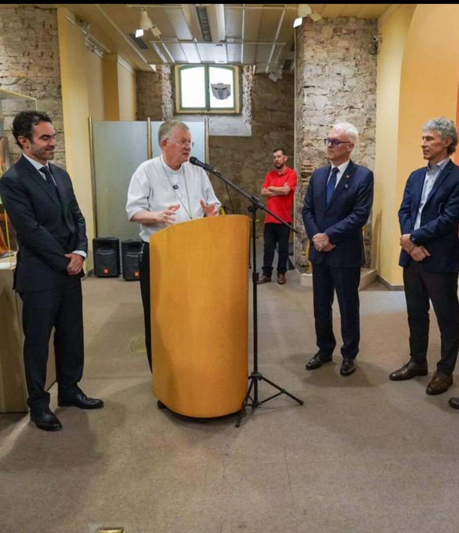 Leonardo Menin, Dom Jaime Cardeal Spengler, Alexandre Saltz e F&aacute;bio Sbardelotto (Foto: Divulga&ccedil;&atilde;o)